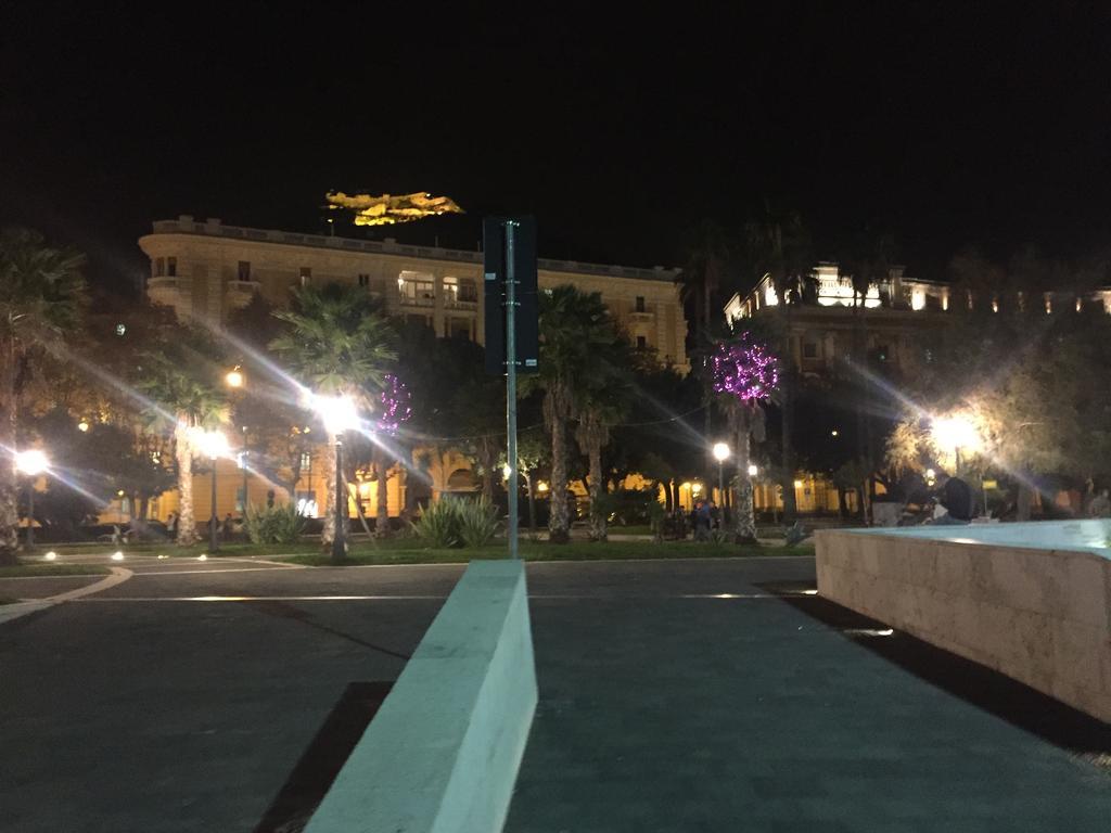 Piazza Alario Apartman Salerno Kültér fotó