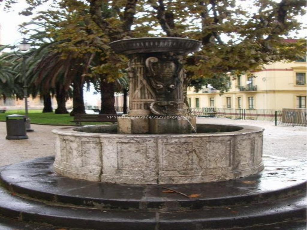 Piazza Alario Apartman Salerno Kültér fotó