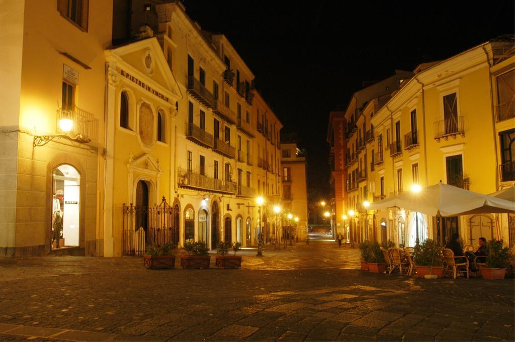 Piazza Alario Apartman Salerno Kültér fotó